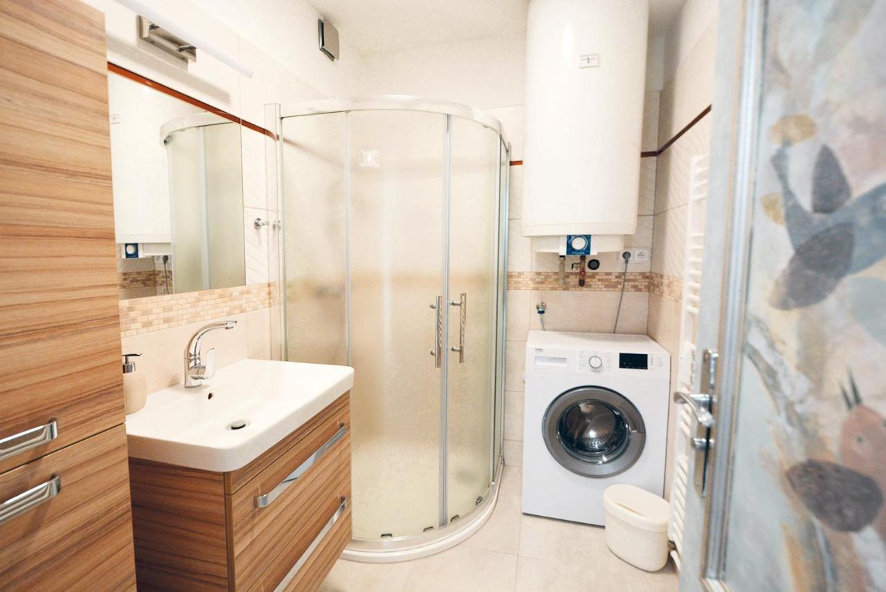 Apartman Polygon 瓦尔季采 外观 照片